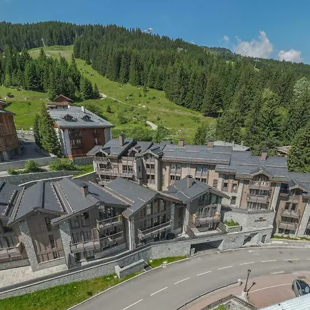 Appartamento Familial Neuf A Pres Des Commerces Et Pistes - Fr-1-562-65 Courchevel